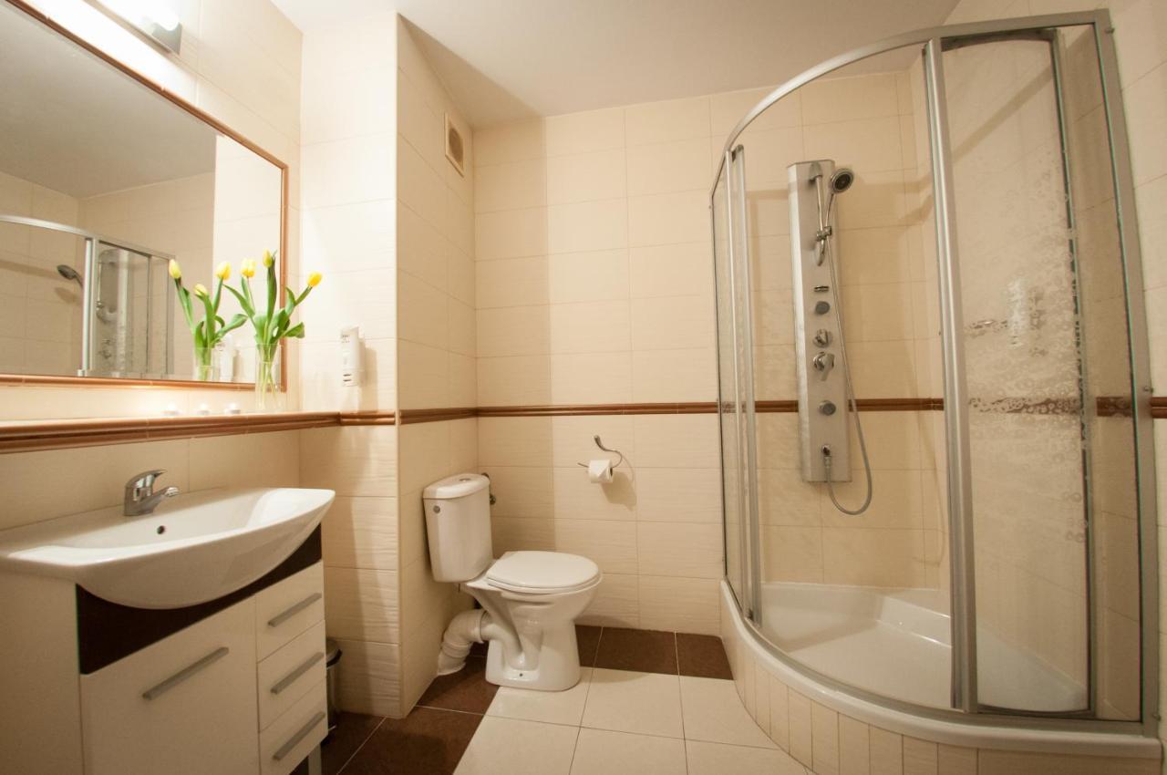 Secession Hotel Leczna Zewnętrze zdjęcie